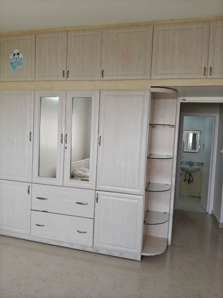 Bathroom, lnt-realty-south-city 3 Bedroom 1700 Sq.Ft. Apartment In Bannerghatta Road Bangalore 9993941