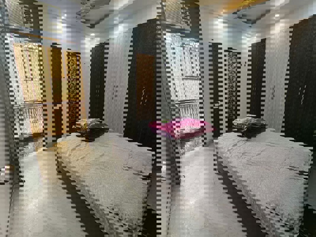 2 BHK 150 Sq.Yd. Apartment in DLF Trinity Towers