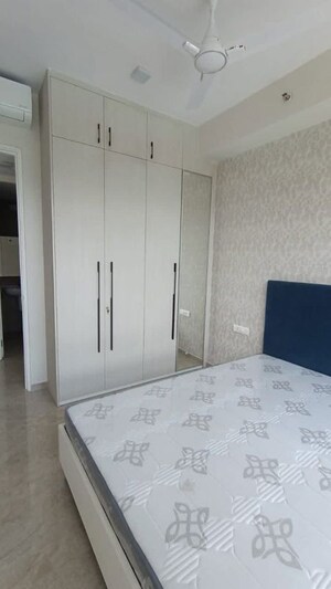 Room in 2 BHK Apartment at Tata Serein, Pokhran Road No Two – for Rent