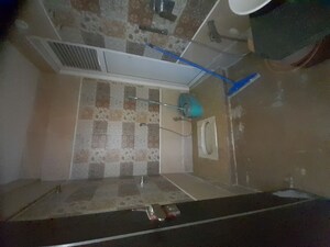 Bathroom in 3 BHK Apartment at Banjara Hills CHS	, Ulwe Sector 19b – for Rent