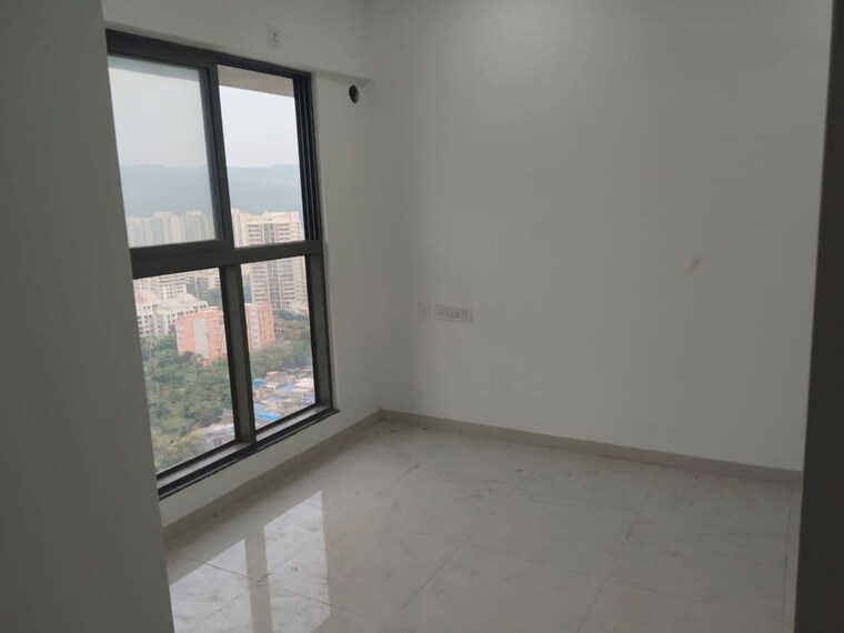 Room, uk-iridium 1 Bedroom 400 Sq.Ft. Apartment In Kandivali East Mumbai 9994025
