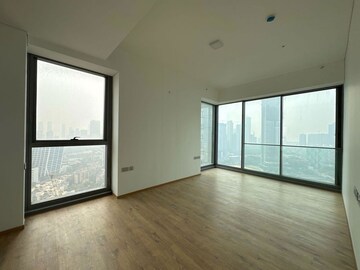 Room in 4 BHK Apartment at Rustomjee Crown, Prabhadevi – for Sale