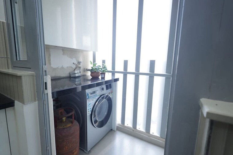 Balcony, piramal-aranya 3 Bedroom 1090 Sq.Ft. Apartment In Byculla Mumbai 9994091