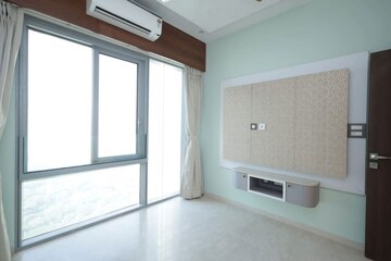 Room in 3 BHK Apartment at Piramal Aranya, Byculla – for Rent