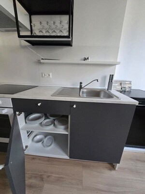 Master Bedroom in 3 BHK Apartment at Unitech South City 1, South City 1 – for Rent