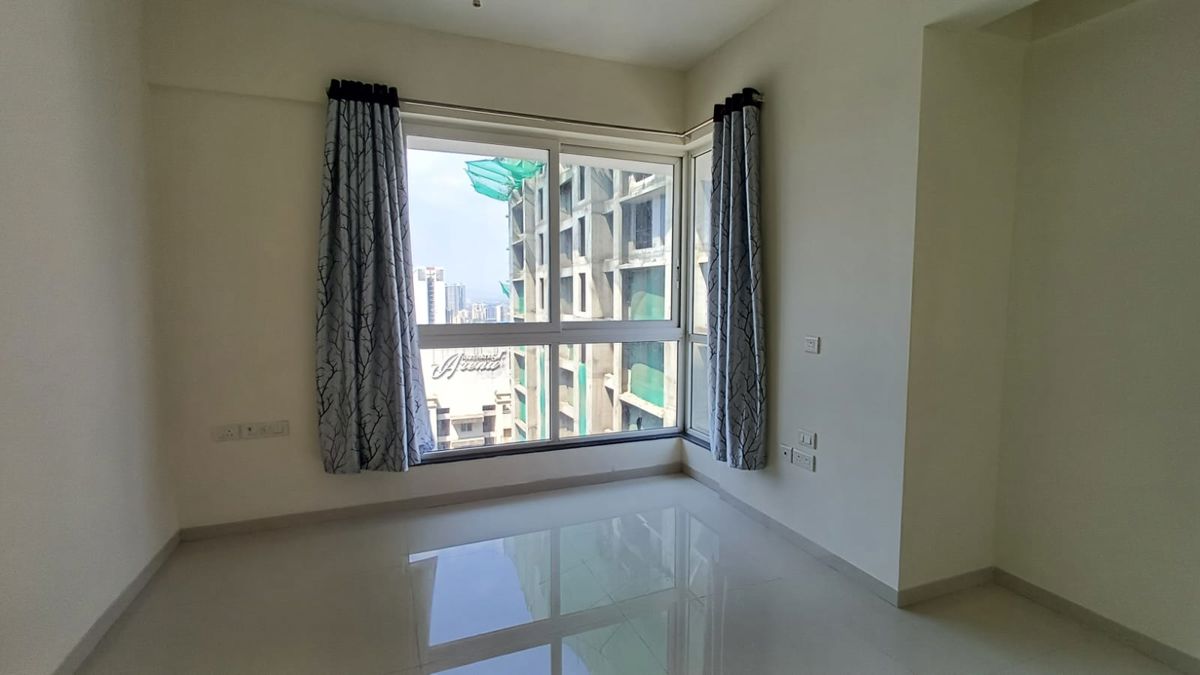 2 BHK Apartment For Rent in Sheth Zuri