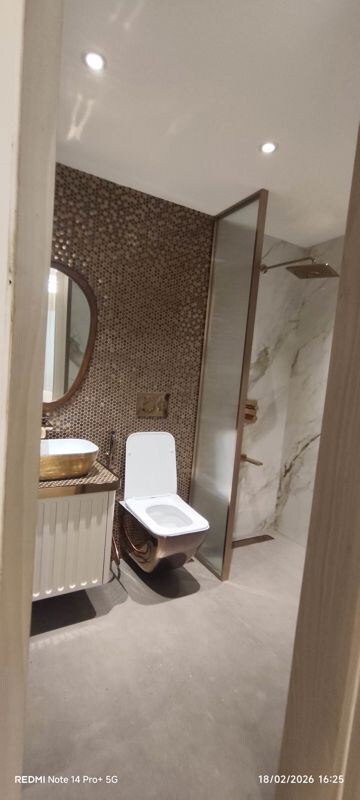 Bathroom in 4 BHK Apartment at Andheri West – for Sale