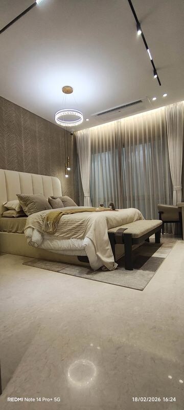 Bedroom in 4 BHK Apartment at Andheri West – for Sale