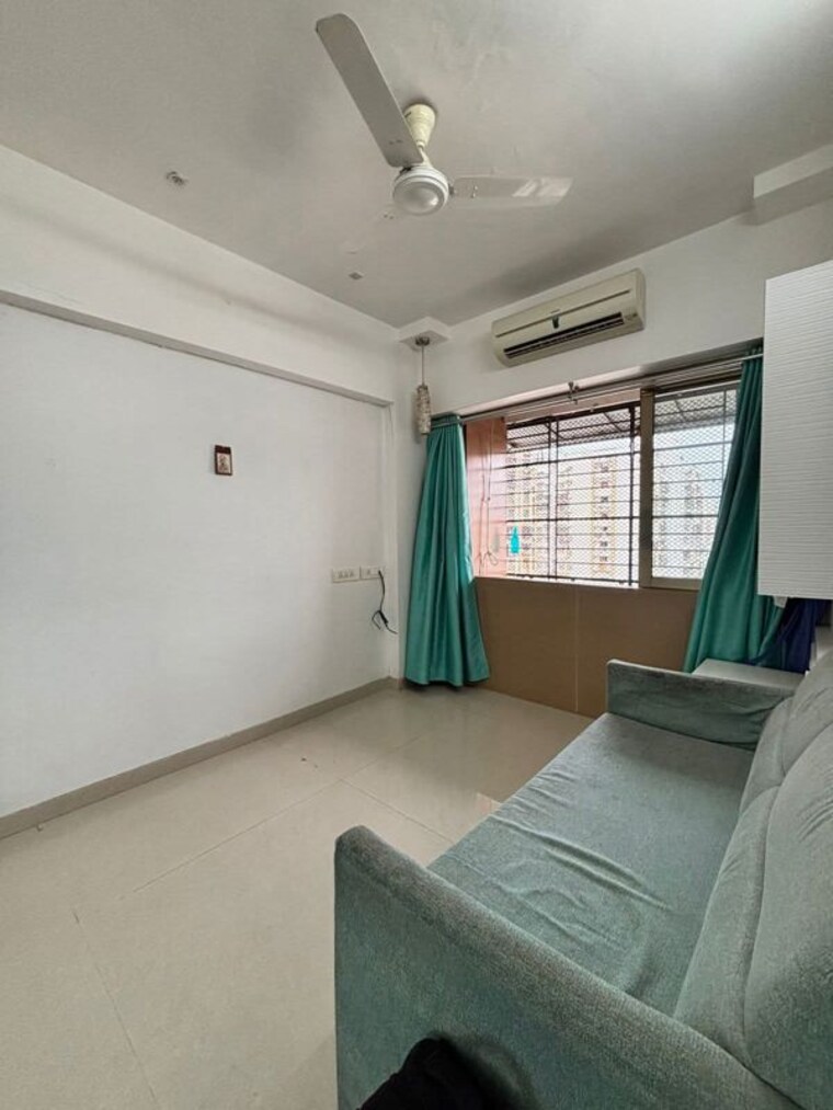 Living Room, inder-tower 3 Bedroom 950 Sq.Ft. Apartment In Dadar West Mumbai 9994154