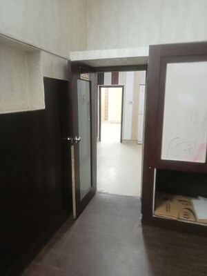 Room in  Office Space at Gomti Nagar – for Rent
