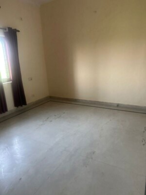 Room in 3 BHK Independent House at Dehrakhas – for Rent