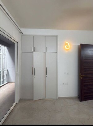 Building Lobby in 3 BHK Builder Floor at Smart World Orchard, Sector 61 – for Rent