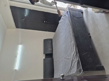 1 BHK Apartment For Rent in Aditya Celebrity Homes, Sector 76