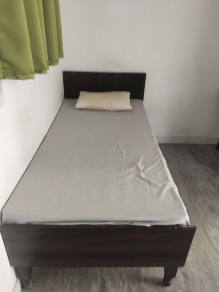 Room, hajipur Pg For Boys In Hajipur 9988782