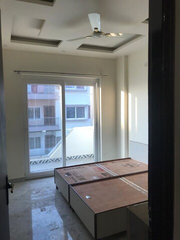 Room in 3 BHK Builder Floor at Patel Nagar – for Rent