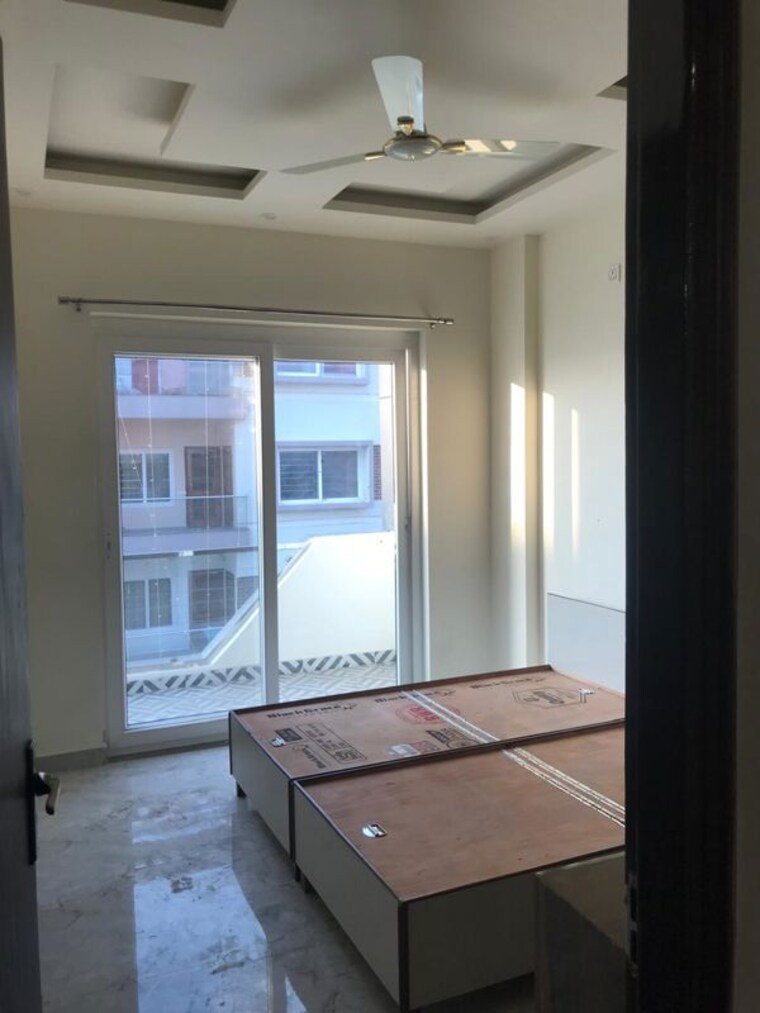 Room, patel nagar 3 Bedroom 2000 Sq.Ft. Builder Floor In Patel Nagar Dehradun 9994184