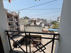 Gym in 1 BHK Builder Floor at Saket – for Rent