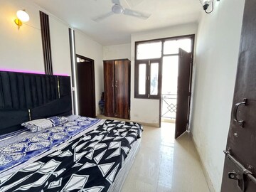 Bedroom in 1 BHK Builder Floor at Saket – for Rent
