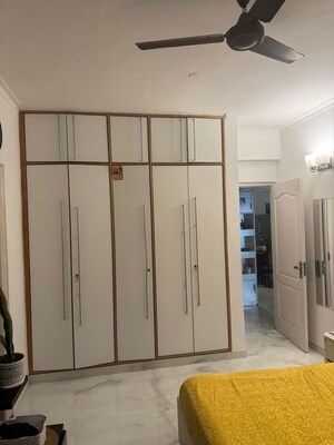 Building Lobby in 3 BHK Apartment at Orchid Petals, Sector 49 – for Rent