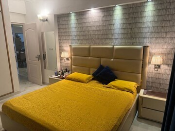 Bedroom in 3 BHK Apartment at Orchid Petals, Sector 49 – for Rent