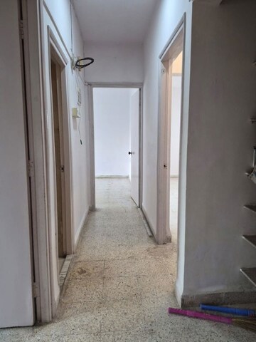 Building Lobby in 2 BHK Apartment at Silver Croft Andheri, Andheri West – for Rent