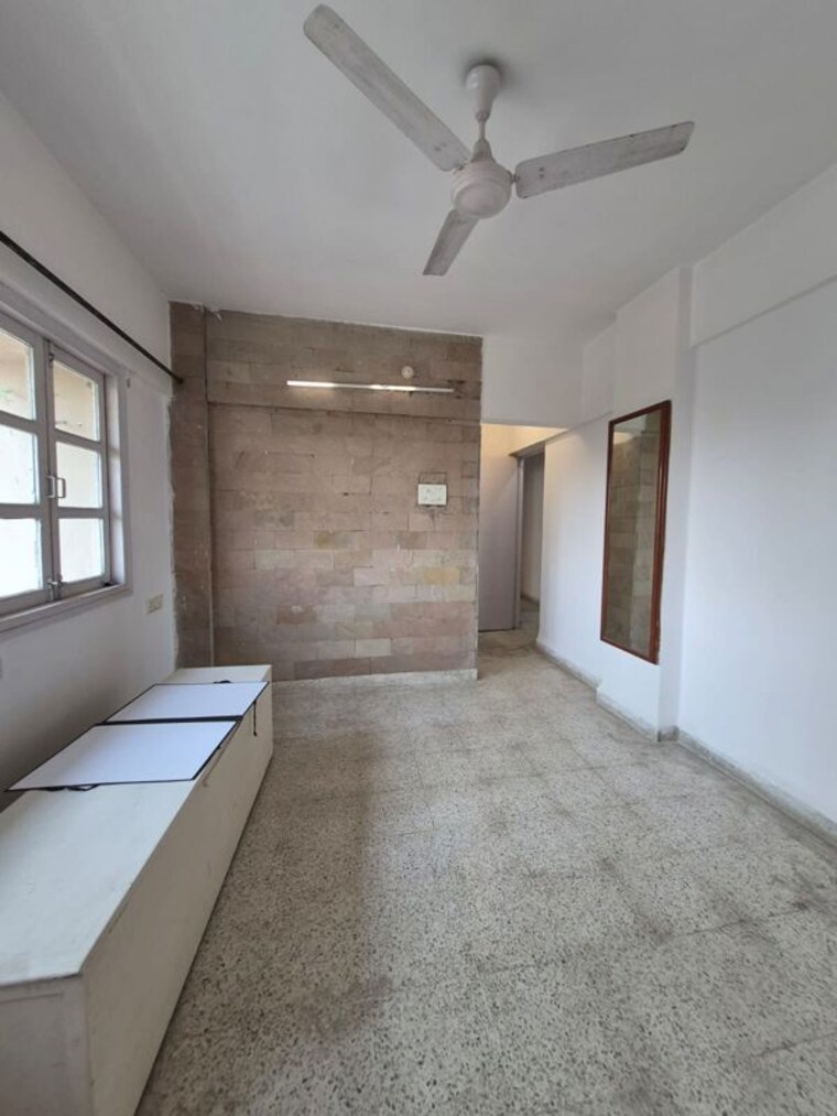 Room, silver-croft-andheri 2 Bedroom 750 Sq.Ft. Apartment In Andheri West Mumbai 9897504