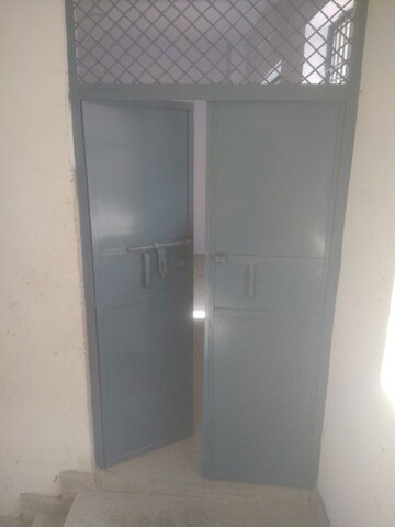 Furnished Amenities in  Warehouse at Azadpur – for Rent