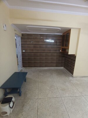 Room in 3 BHK Apartment at Sector 5 Dwarka – for Rent