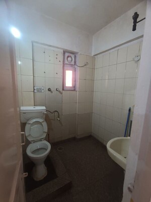 Bathroom in 3 BHK Apartment at Sector 5 Dwarka – for Rent