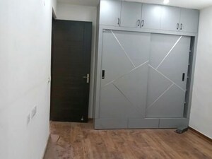 Furnished Amenities in 3 BHK Builder Floor at Signature Global Park 4 and 5, Sohna Sector 36 – for Rent