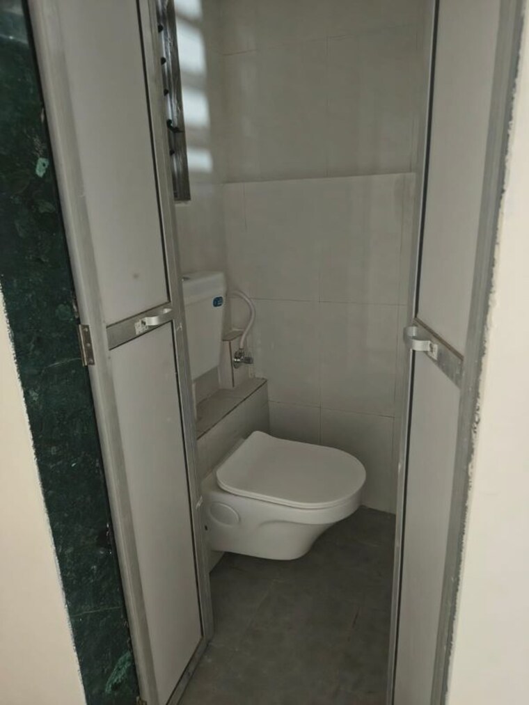 Bathroom, kurla east 2 Bedroom 530 Sq.Ft. Apartment In Kurla East Mumbai 9994306