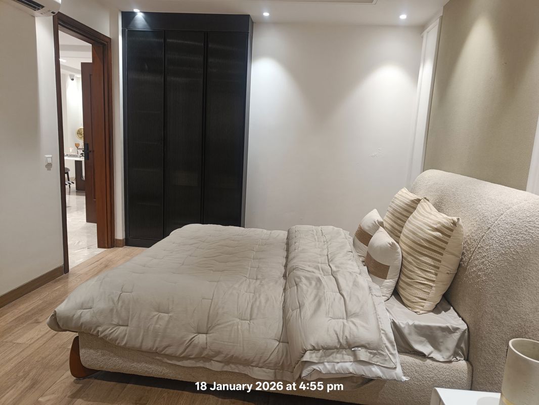 3.5 BHK + Extra Room Builder Floor For Sale in BPTP Green Oaks
