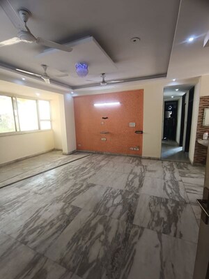 3 BHK Apartment For Rent in Sector 13 Dwarka