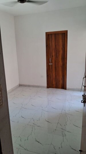 Room in 2 BHK Apartment at Pivotal Riddhi Siddhi, Sector 99 – for Rent