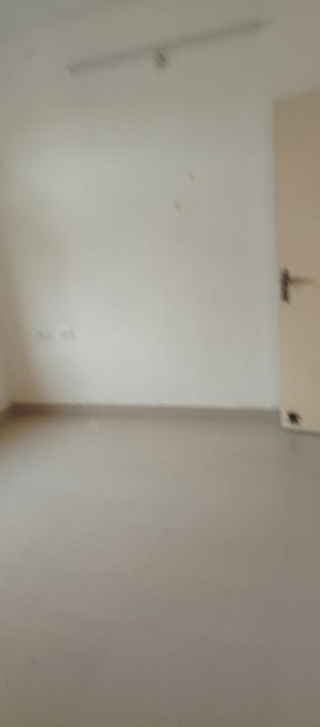 Room in 2 BHK Apartment at Empire Meadows, Ameenpur – for Rent