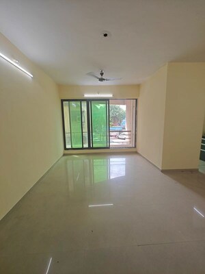 Room in 2 BHK Apartment at Sector 28 Nerul – for Rent