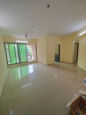 Room in 2 BHK Apartment at Sector 28 Nerul – for Rent