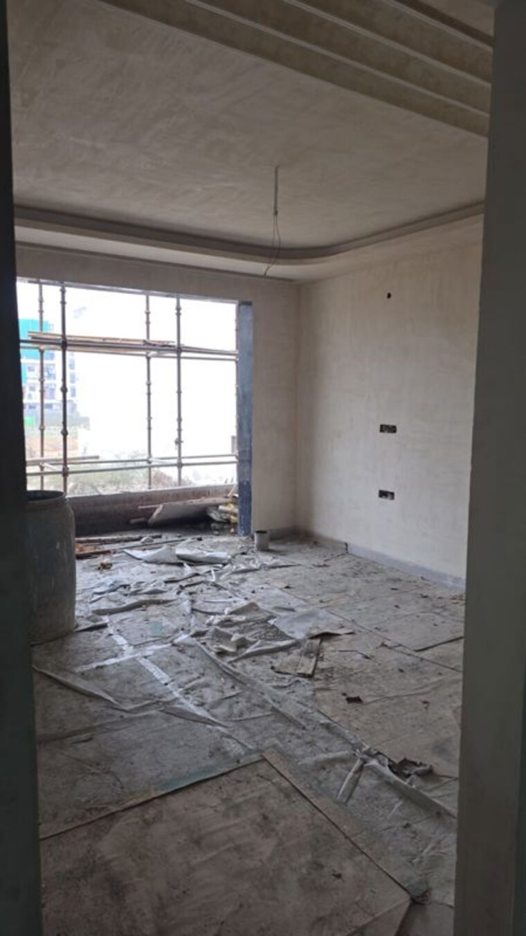 Room, sector 85 4 Bedroom 3200 Sq.Ft. Builder Floor In Sector 85 Faridabad 9994348