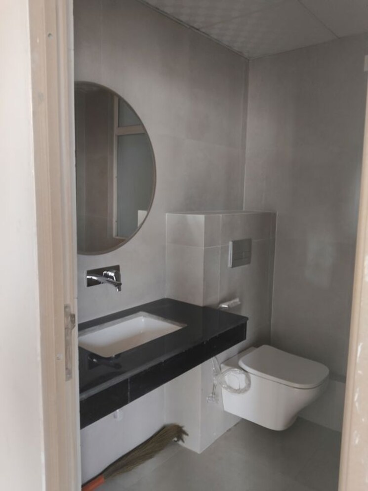 Bathroom, sector 46 3 Bedroom 250 Sq.Yd. Builder Floor In Sector 46 Faridabad 8330203