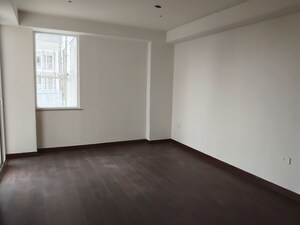 Room in 3 BHK Builder Floor at Sector 46 – for Sale