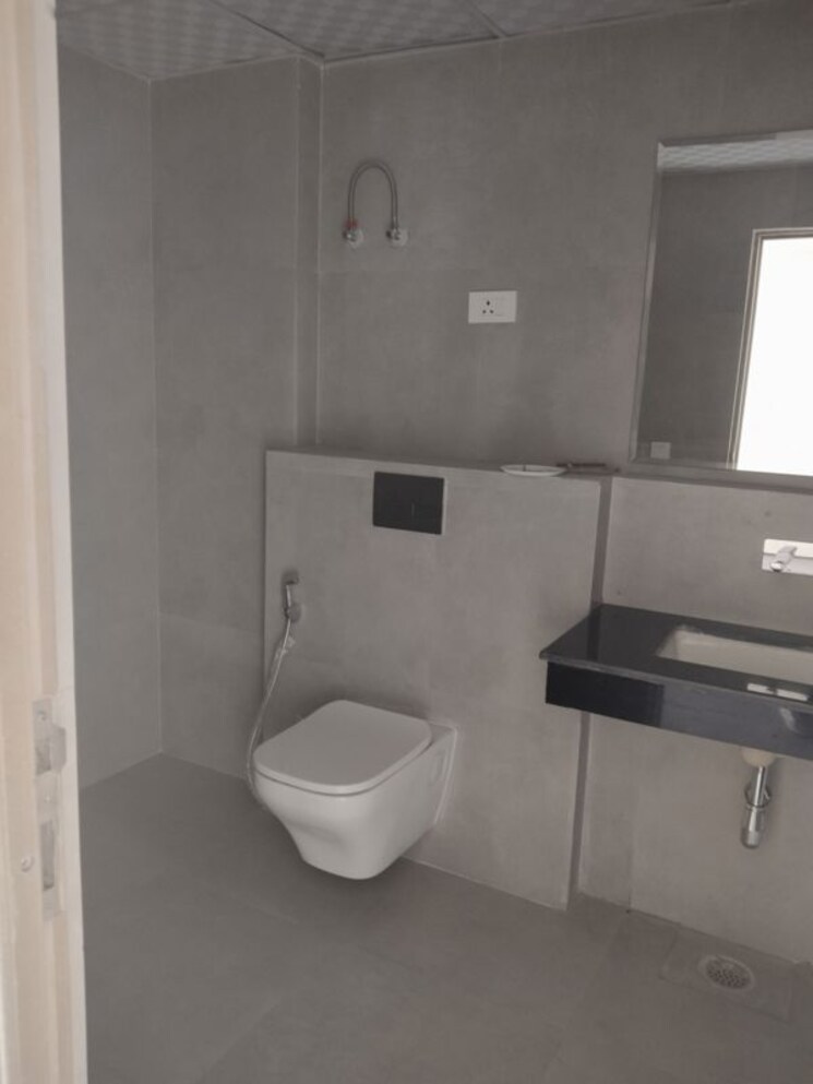 Bathroom, sector 46 3 Bedroom 250 Sq.Yd. Builder Floor In Sector 46 Faridabad 8330203