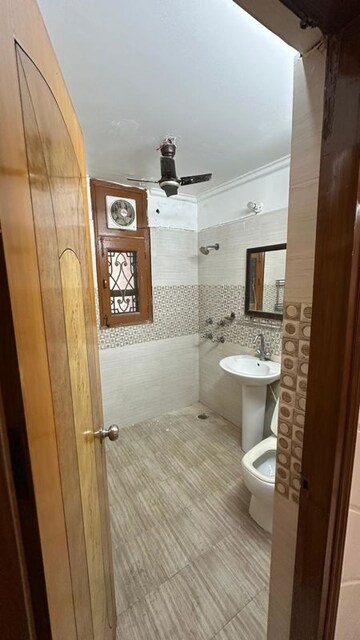 Bathroom in 3 BHK Apartment at Sector 22 Dwarka – for Rent