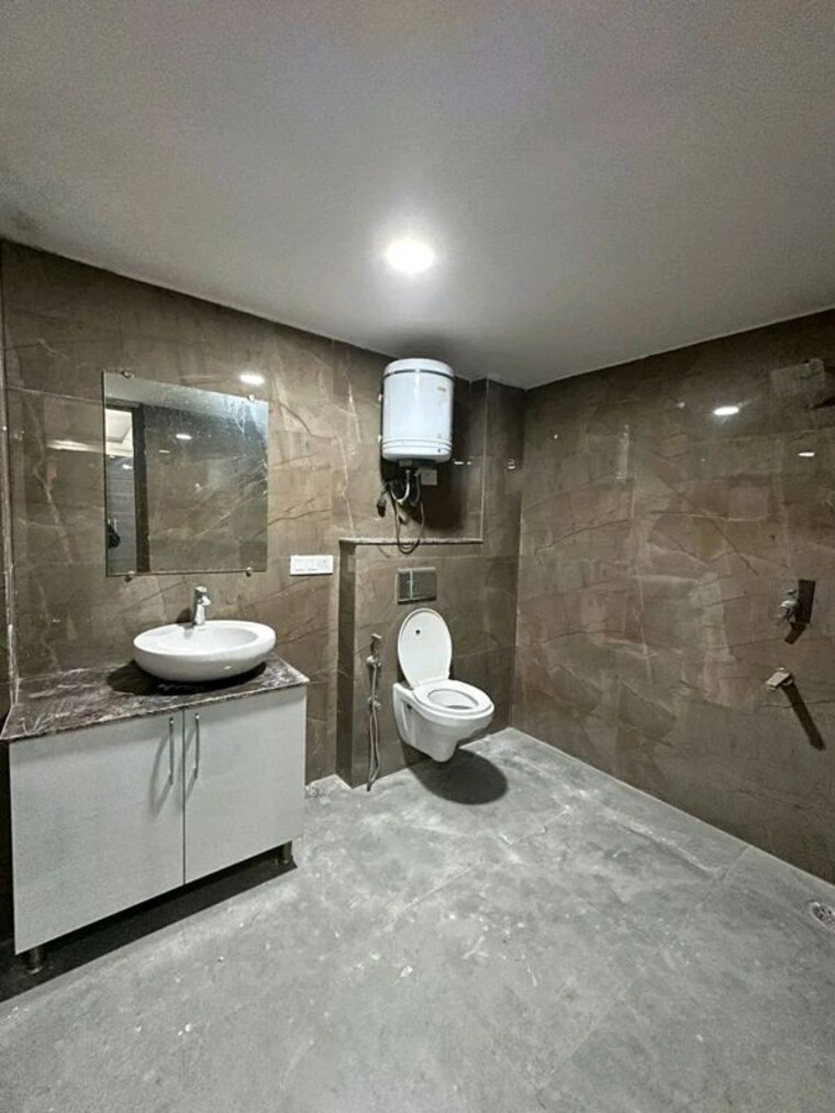 Bathroom, palm-residency-chhatarpur 2 Bedroom 900 Sq.Ft. Builder Floor In Chattarpur Delhi 9994355