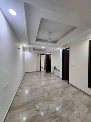 Room in 2 BHK Builder Floor at Palm Residency Chhatarpur, Chattarpur – for Rent