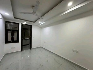 Room in 2 BHK Apartment at Palm Residency Chhatarpur, Chattarpur – for Rent