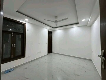 Room in 2 BHK Apartment at Palm Residency Chhatarpur, Chattarpur – for Rent