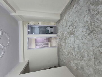 Building Lobby in 2.5 BHK Builder Floor at Mayur Vihar – for Rent