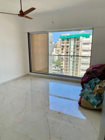 Room in 3 BHK Apartment at LK Umang Heights, Andheri West – for Sale