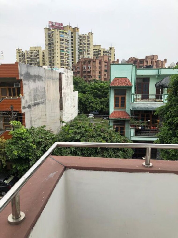 Exterior View, sector 41 2 Bedroom 1300 Sq.Ft. Builder Floor In Sector 41 Noida 9994376