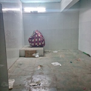  Shop For Rent in Rajendra Park Goregaon, Goregaon East
